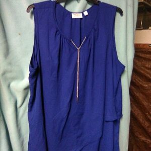 Avenue shark bite tank top